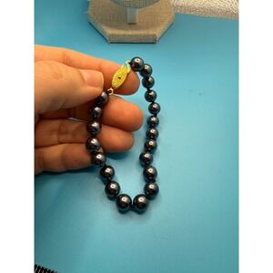 Vintage Dark Grey Peacock Pearl Knotted Bracelet Gold Tone Filigree Clasp 7.5"